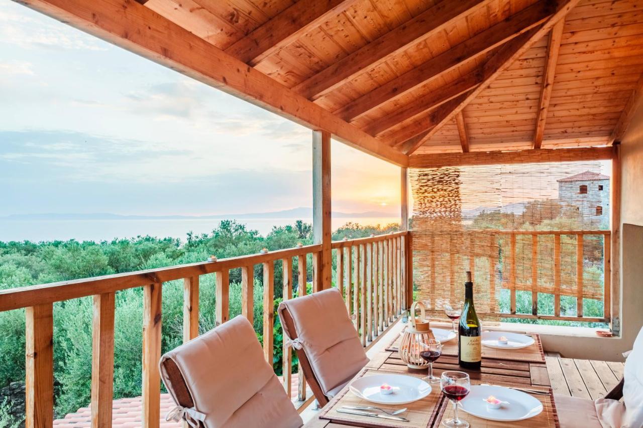 Selinitsa Stone Studio - Mani Seaview Retreat Ayos Nikolaos Dış mekan fotoğraf